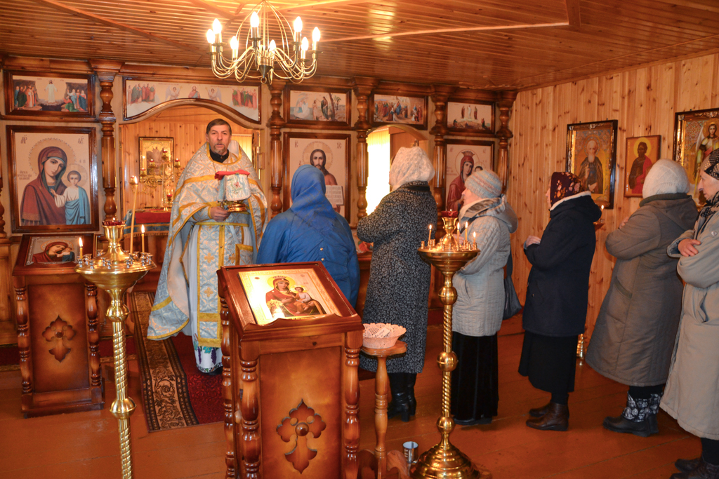 Престольный праздник отметил храм в честь иконы Божией Матери «Скоропослушница» деревни Городище