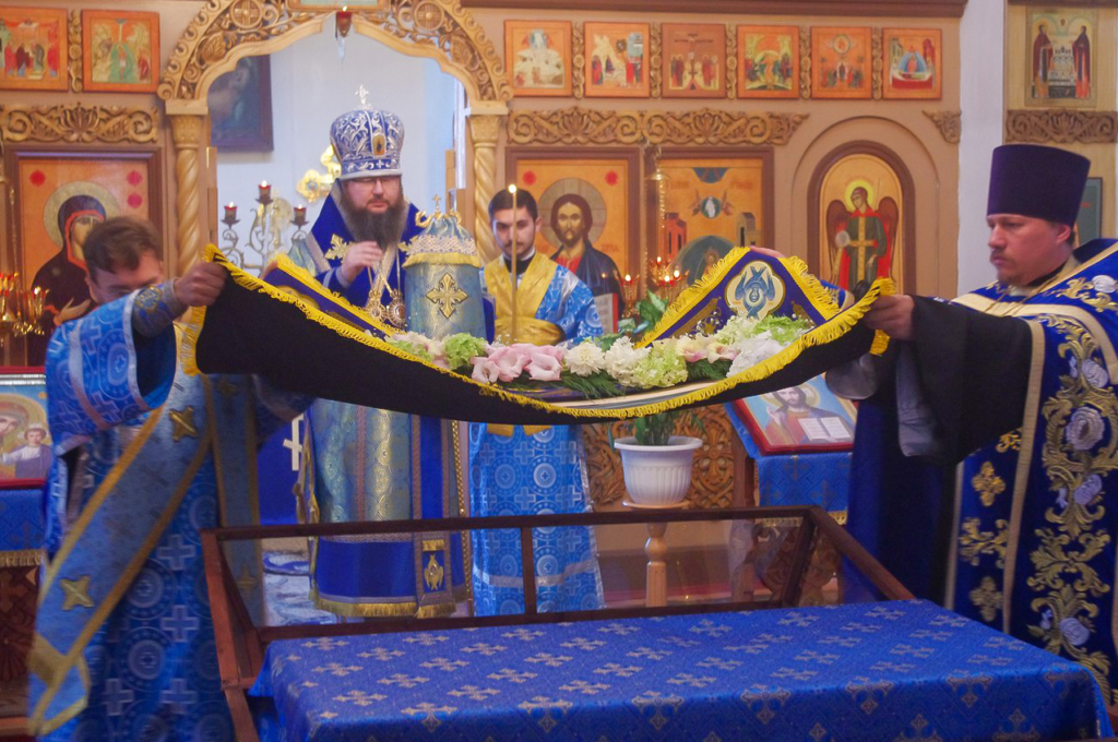 Епископ Мелетий возглавил навечерие праздника Успения Пресвятой Богородицы в Монастырщине