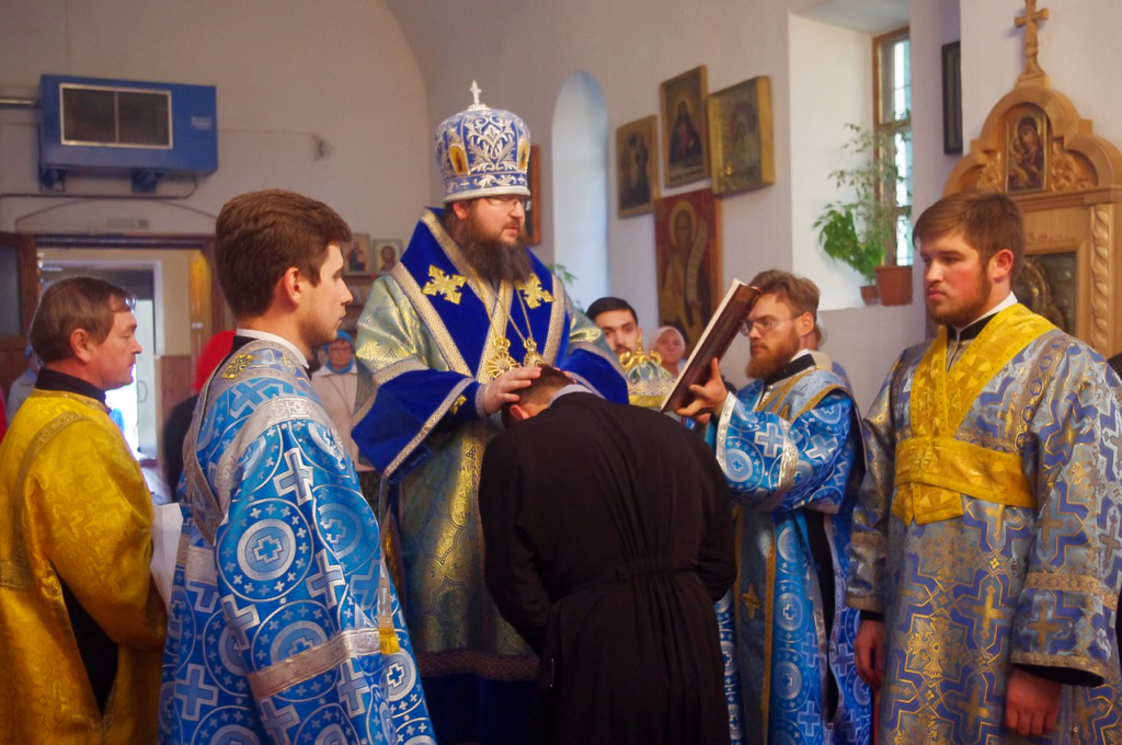 Епископ Мелетий возглавил навечерие праздника Успения Пресвятой Богородицы в Монастырщине