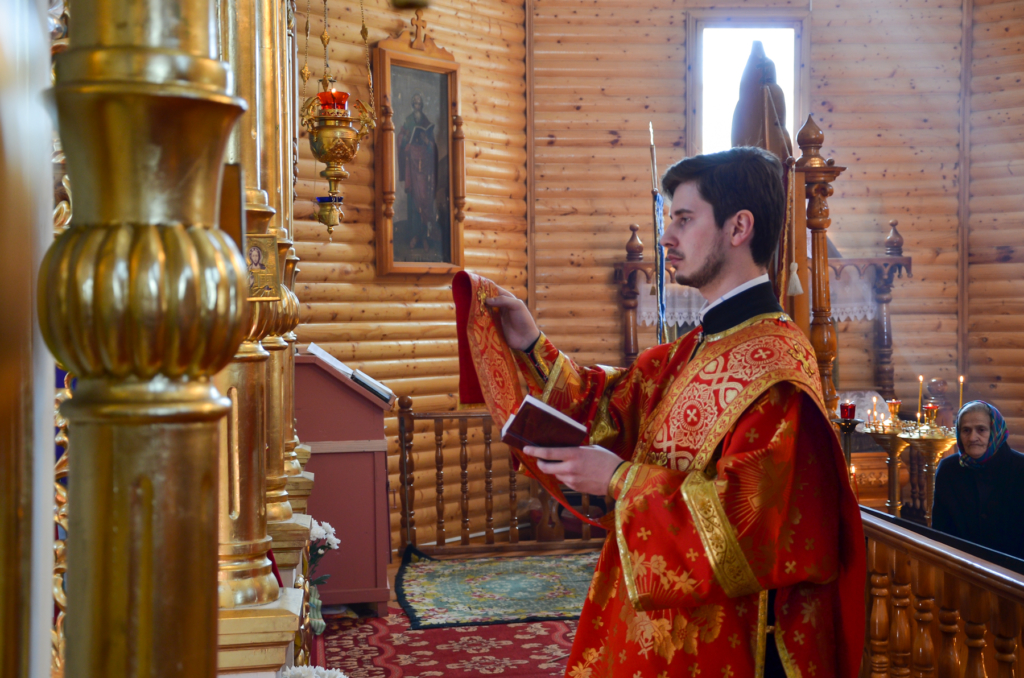 Епископ Мелетий совершил Божественную литургию в Борисоглебском храме поселка Хиславичи