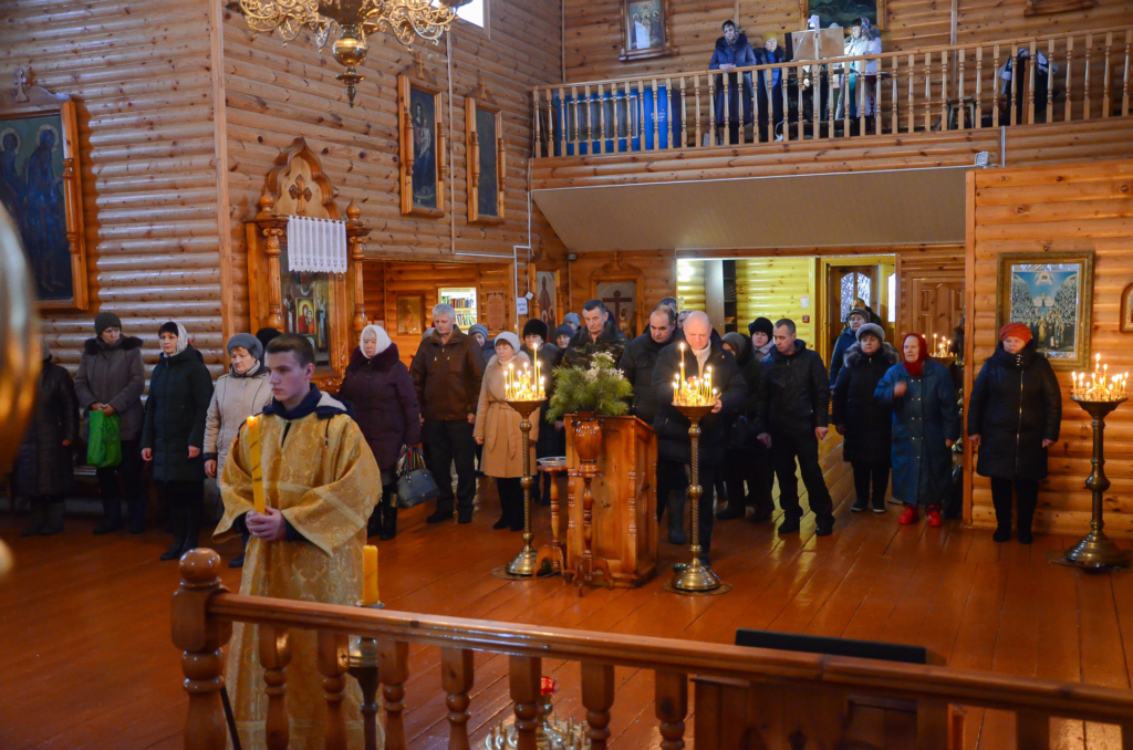 В праздник Крещения Господня в Хиславичах совершена Литургия и чин великого освящения воды