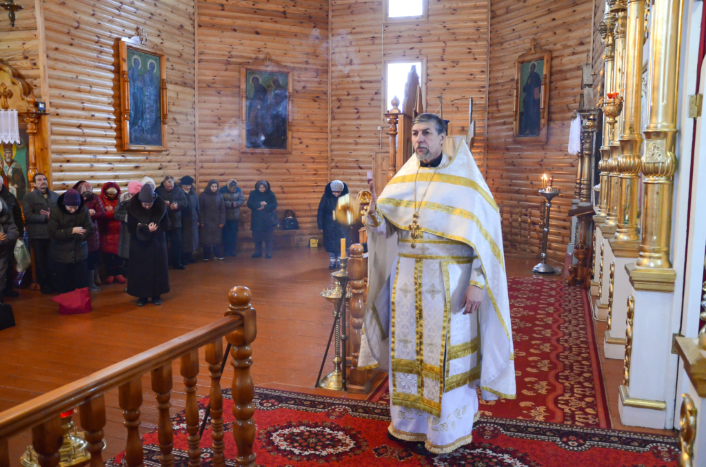 В праздник Крещения Господня в Хиславичах совершена Литургия и чин великого освящения воды