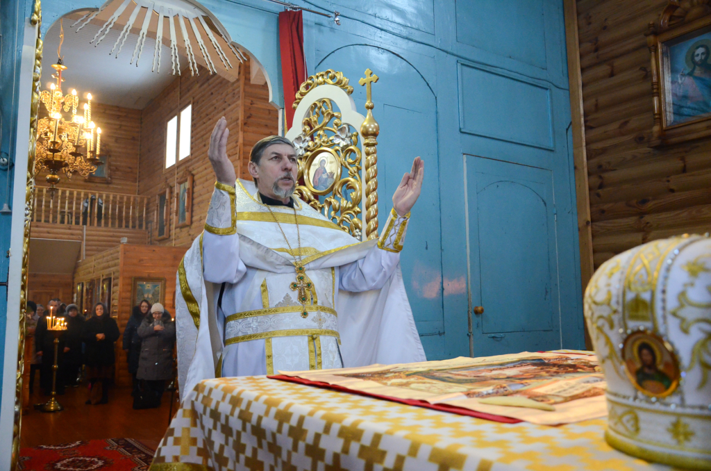В праздник Крещения Господня в Хиславичах совершена Литургия и чин великого освящения воды