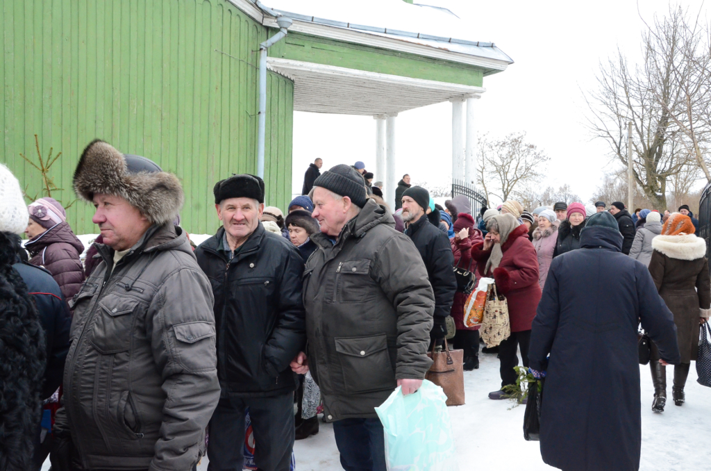 В праздник Крещения Господня в Хиславичах совершена Литургия и чин великого освящения воды