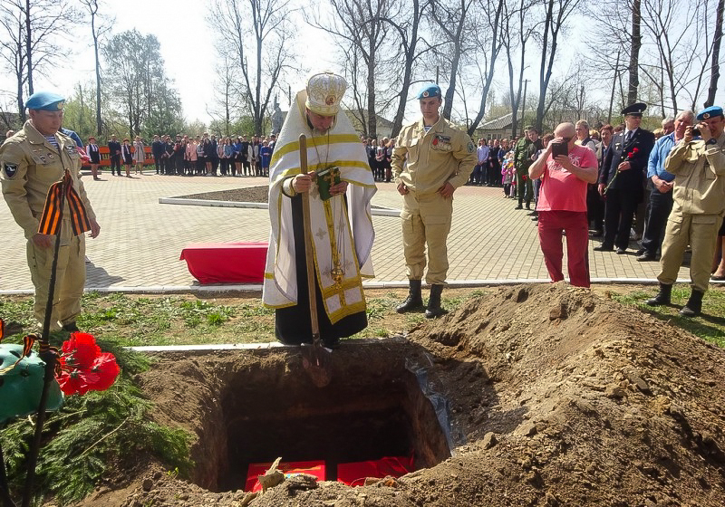 Торжественная церемония захоронения останков воинов, погибших в годы Великой Отечественной войны
