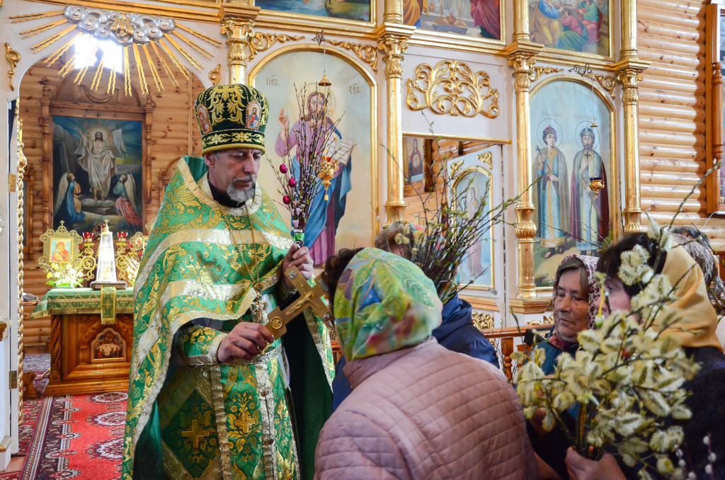 Вербное воскресенье в Борисоглебском храме поселка Хиславичи