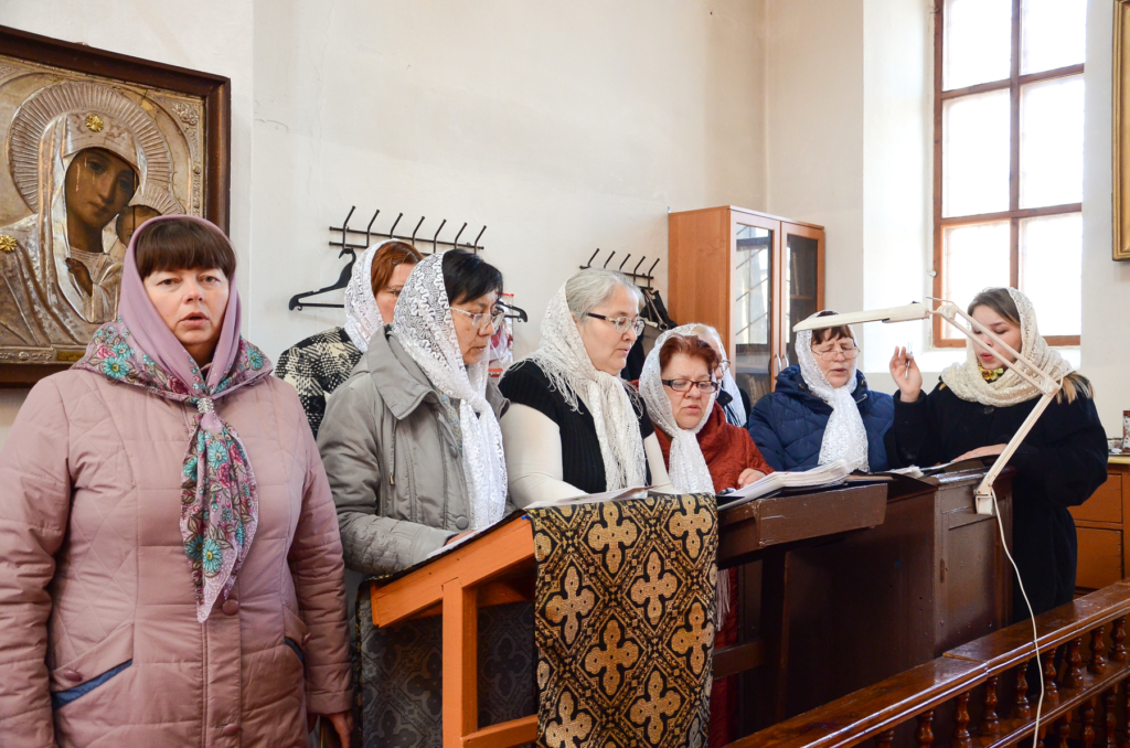 Епископ Мелетий совершил Божественную литургию в Монастырщине