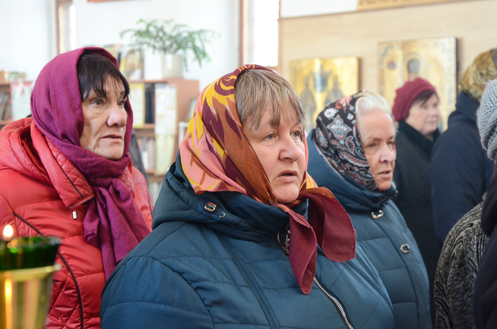 Епископ Мелетий совершил Божественную литургию в Монастырщине