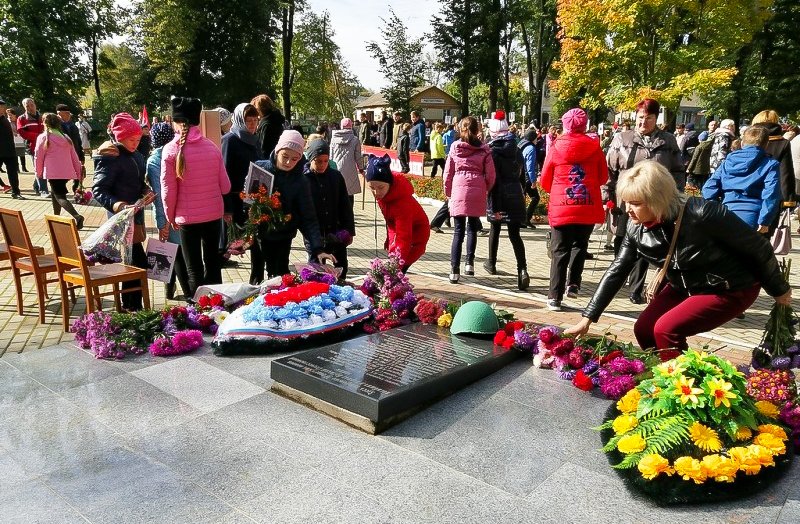 Хиславичане отметили 76-ю годовщину освобождения Cмоленщины от немецко-фашистских захватчиков