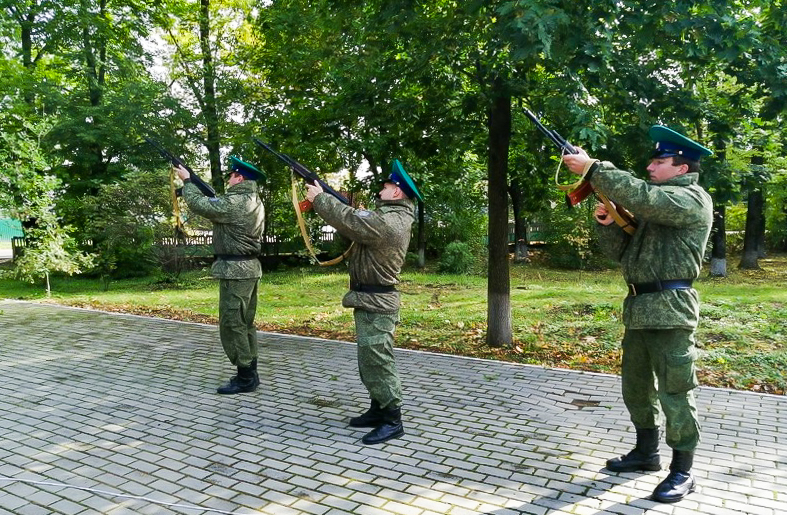 Хиславичане отметили 76-ю годовщину освобождения Cмоленщины от немецко-фашистских захватчиков
