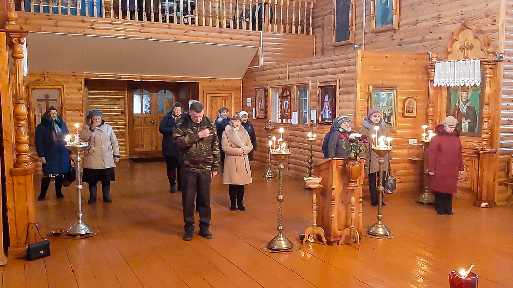 Воскресное богослужение в Борисоглебском храме посёлка Хиславичи