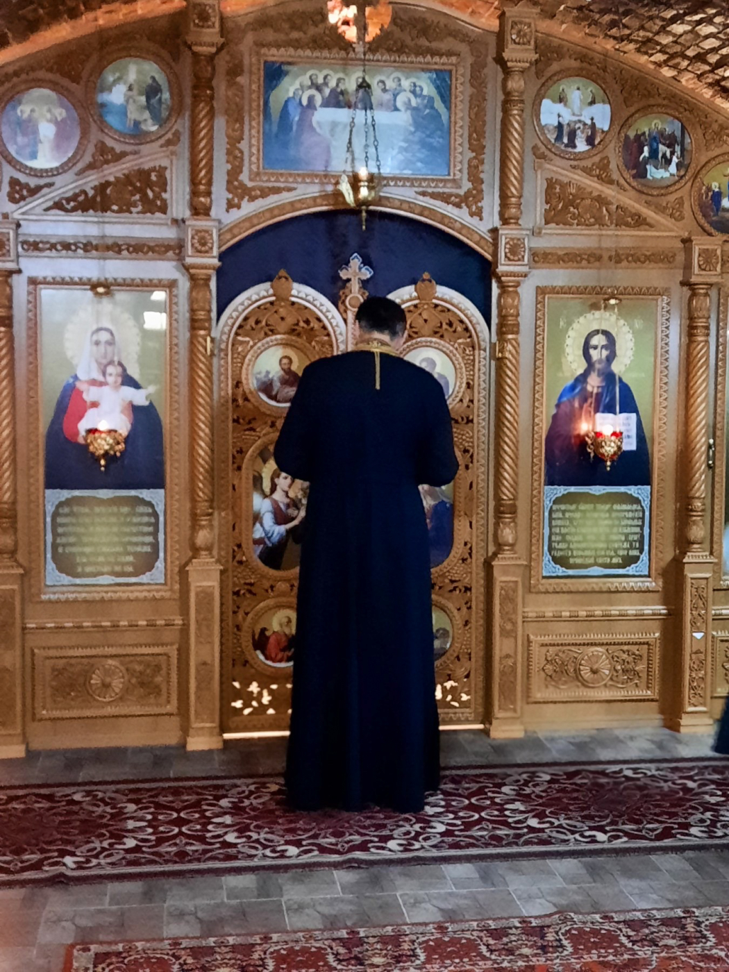 Архиерейская Литургия Преждеосвященных Даров в Корсиках