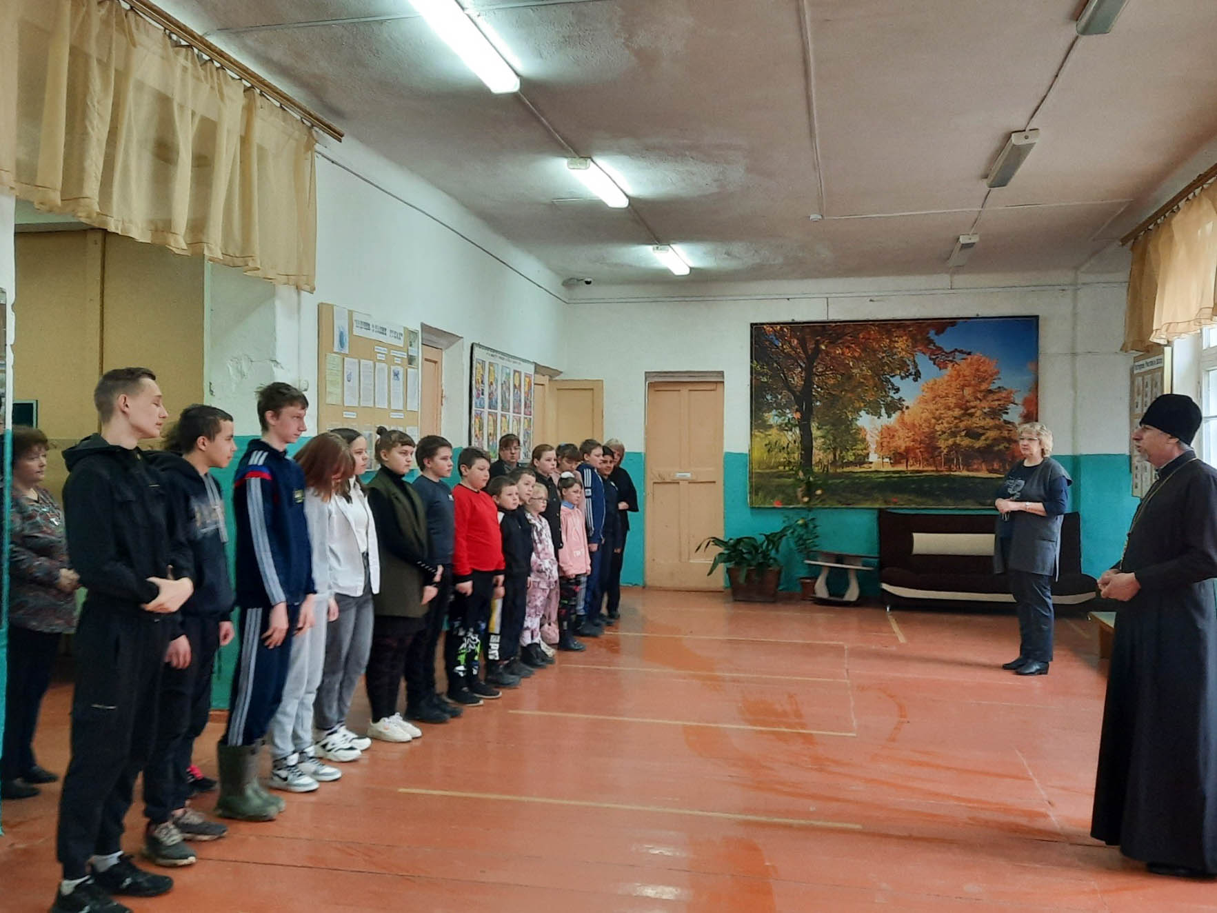 Благочинный Хиславичского округа встретился с учащимися Череповской школы