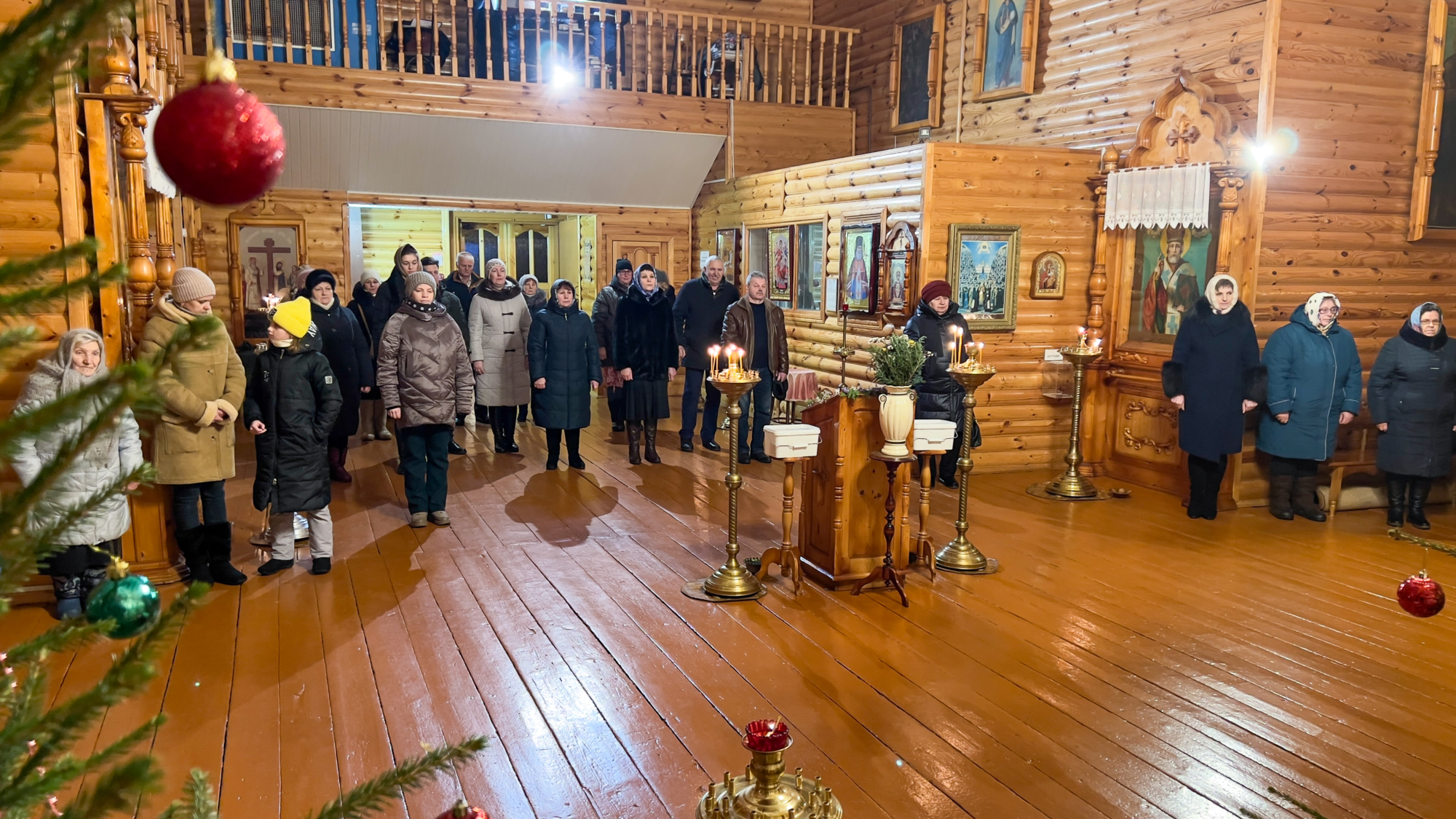 Великое повечерие и утреню Рождества Христова отслужили в Хиславичах